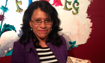 Por abrir la biblioteca Fernando de Tola