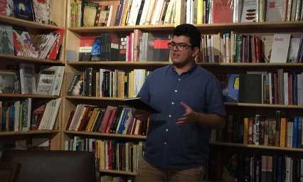 Escritor&nbsp;poblano presenta libro