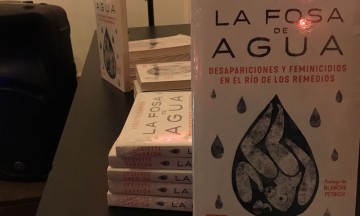 Retrata La fosa de agua feminicidios en México