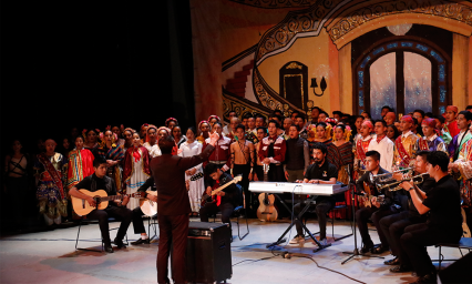 Egresan j&oacute;venes artistas del Instituto MacuilX&oacute;chitl