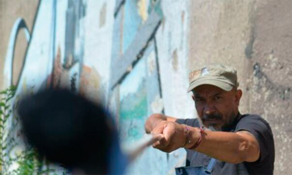 Pintan mural en honor de los 43 de Ayotzinapa