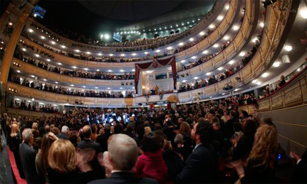 El Teatro Real ratifica su apoyo a Plácido Domingo; actuará en mayo