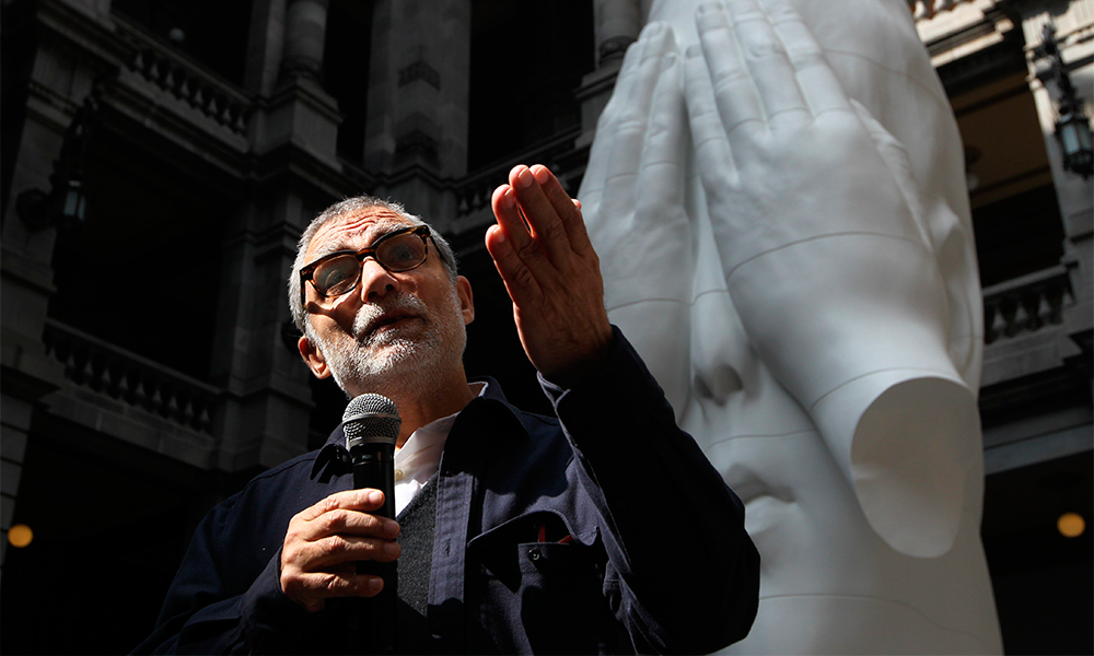 Una escultura para ver más allá de los muros: Jaume Plensa