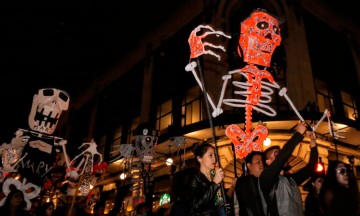 Festival Tamalista realiza Procesión de Calaveras Monumentales
