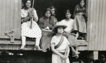 Fuerza y belleza: las mujeres de la Revolución 