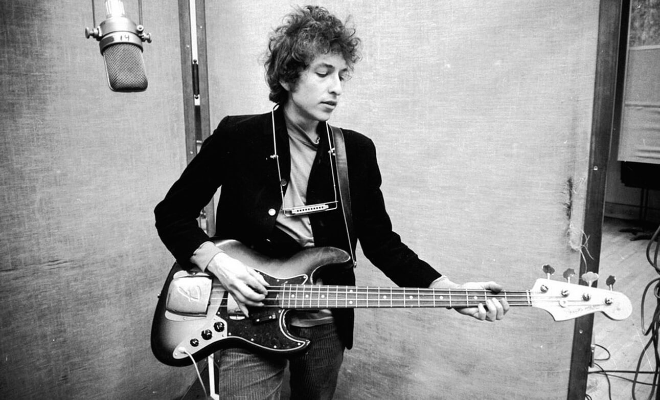 Subastan manuscrito de Bob Dylan ganador del Premio Nobel de Literatura