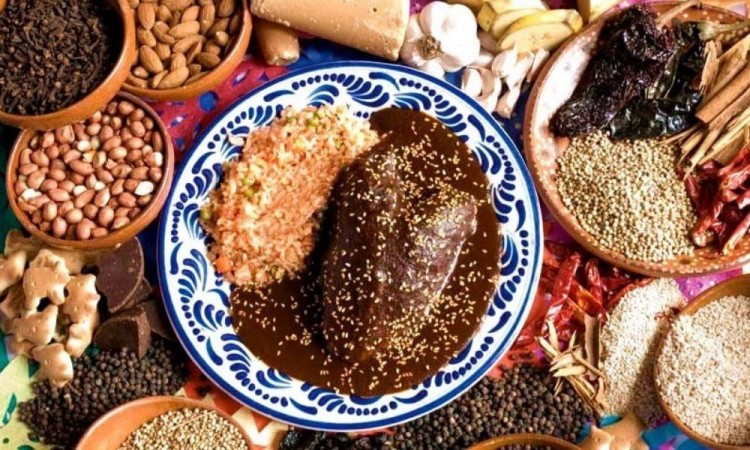 Reúnen 60 recetas del patrimonio gastronómico mexicano