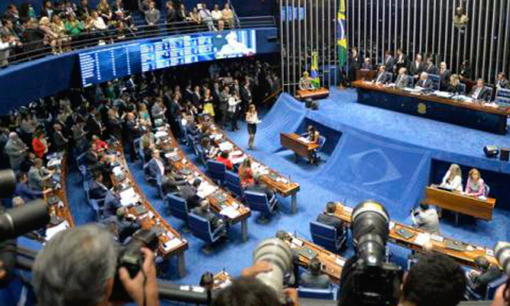 Brasil, a un paso del golpe de Estado: Rousseff