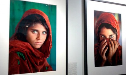 Detienen a ni&ntilde;a afgana fotografiada por National Geographic