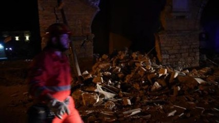 Terremoto en Italia deja decenas de heridos