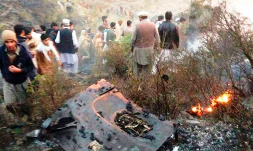 Recuperan 36 cadáveres del accidente de avión en Pakistan