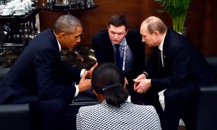 Expulsa Obama 35 diplom&aacute;ticos rusos; el Kremlin responde