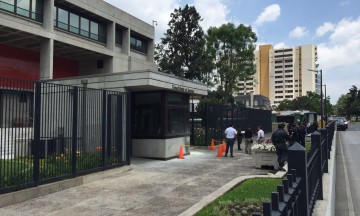 Cierran la embajada de EU en Guatemala