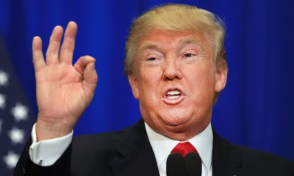 Desea Donald Trump feliz a&ntilde;o nuevo hasta a sus enemigos