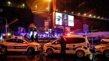 Mueren 35 en ataque a centro nocturno de Estambul