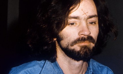 Hospitalizan al asesino Charles Manson en California