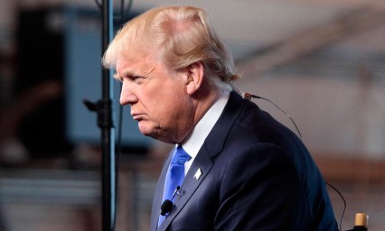 Pide Trump fronteras s&oacute;lidas y escrutinio extremo