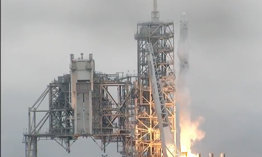 Lanzan cohete de SpaceX a Estación Espacial Internacional
