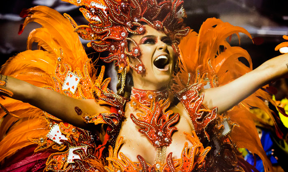 Inician festejos en Brasil por Carnaval