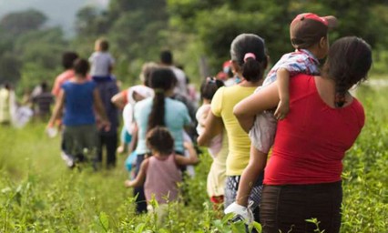 Busca gobierno de Trump separar a madres e hijos migrantes