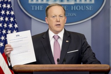 Desconocía Trump que Flynn debía registrarse como agente externo