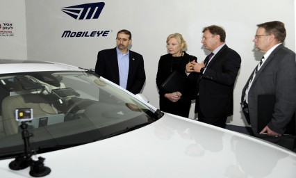 Comprar&aacute; Intel Mobileye por 14,090 millones de d&oacute;lares