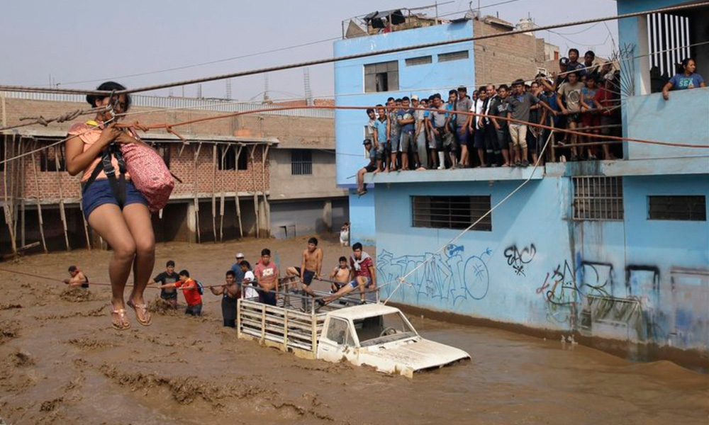 Llega a 72 cifra de muertos por inundaciones en Perú
