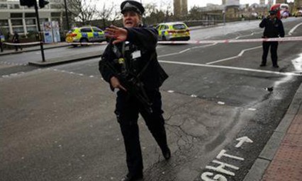 Cinco muertos y varios heridos tras tiroteo en Londres