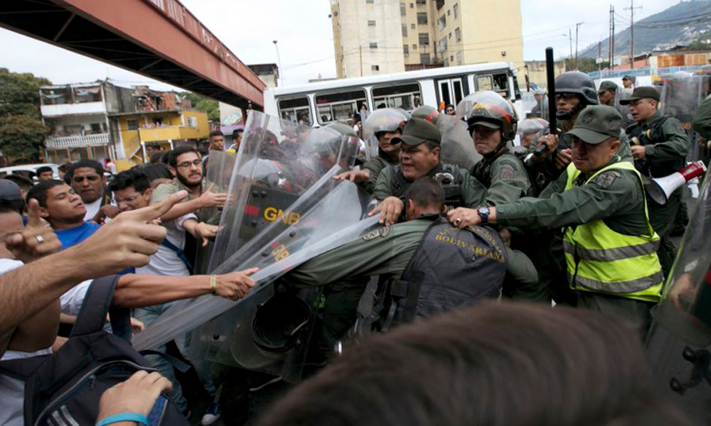 Corte Suprema venezolana anula sentencias contra el Congreso