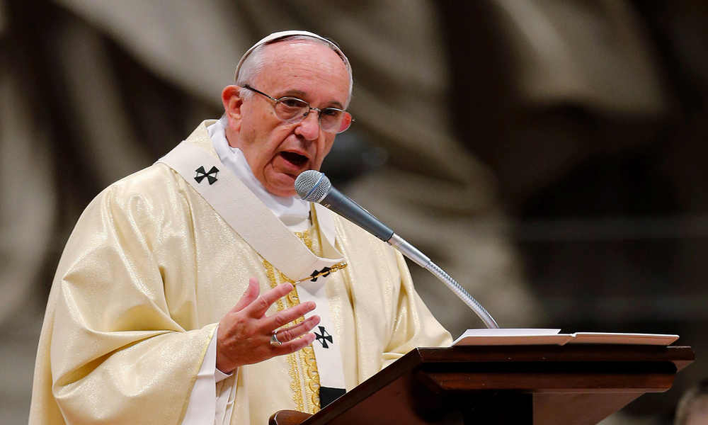 Denuncia papa el sufrimiento del mundo en Domingo de Ramos