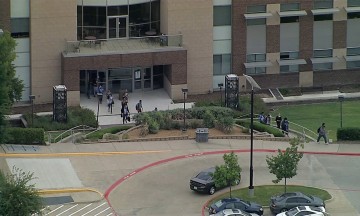 Reportan tiroteo en universidad de Texas 