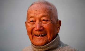 Muere hombre de 85 años en intento de escalar el Everest