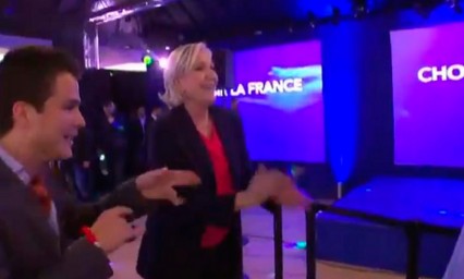 As&iacute; sufre Marine Le Pen su derrota en las elecciones presidenciales