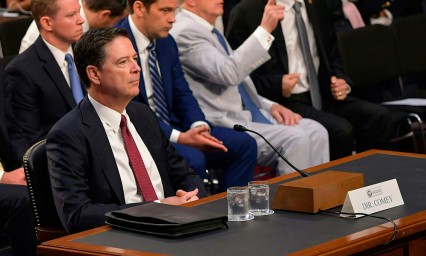 Comparece exdirector del FBI ante el Senado