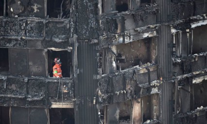 Un refrigerador caus&oacute; incendio de la torre Grenfell