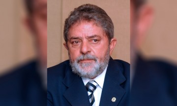 Dan 9 a&ntilde;os de prisi&oacute;n a Lula Da Silva
