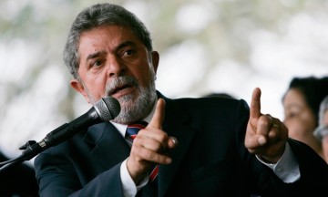 Congelan en Brasil cuentas bancarias de Lula da Silva