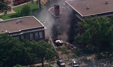 Colapsa colegio de Minneapolis por explosión de gas 