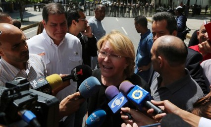 Remueve Constituyente a fiscal general de Venezuela