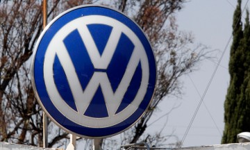 Investigar&aacute;n a VW y Daimier por ocultar informaci&oacute;n
