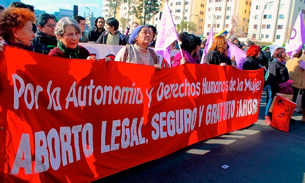Despenaliza tribunal tres causales del aborto en Chile