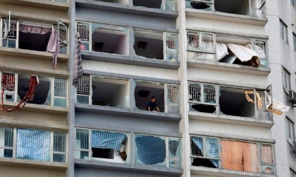 Suma 16 muertos tif&oacute;n en China y Hong Kong