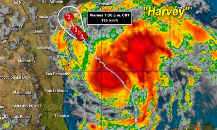 Harvey toca tierra en Texas como hurac&aacute;n categor&iacute;a 4