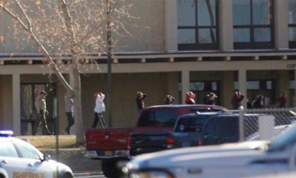 Tiroteo en escuela de Nuevo M&eacute;xico deja tres muertos