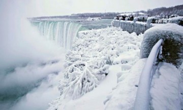 Se congelan las Cataratas del Ni&aacute;gara