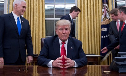 Insulta Trump a refugiados provenientes de &ldquo;pa&iacute;ses de mierda&rdquo;