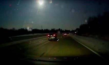 Cae meteorito en Michigan; provoca ligero sismo