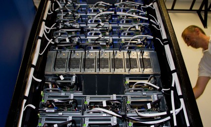 Multa millonaria de EU a Facebook