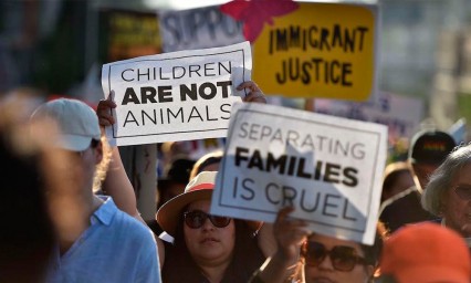 Ordenan a Trump reunir a familias migrantes antes de 30 d&iacute;as