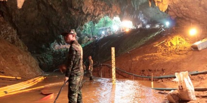 Suman 8 ni&ntilde;os rescatados en Tailandia 